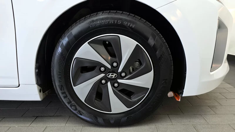 Hyundai Ioniq