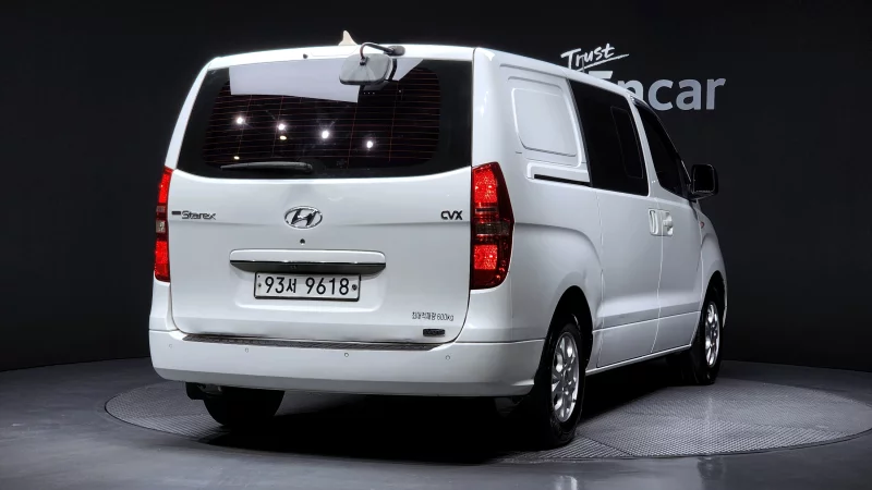 Hyundai Grand Starex