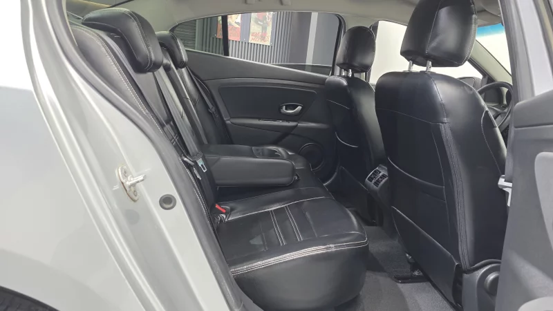 Renault SM3
