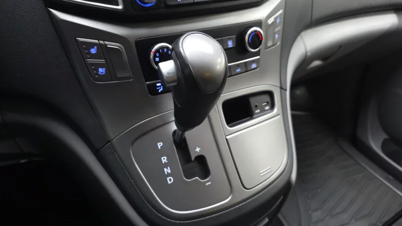 Hyundai Grand Starex
