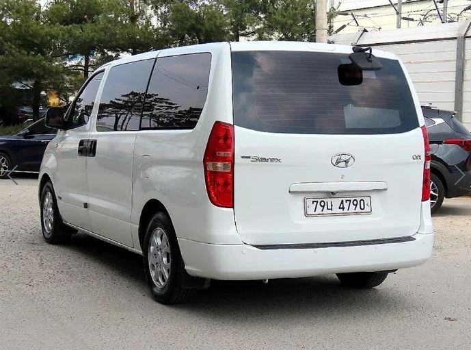 Hyundai Grand Starex