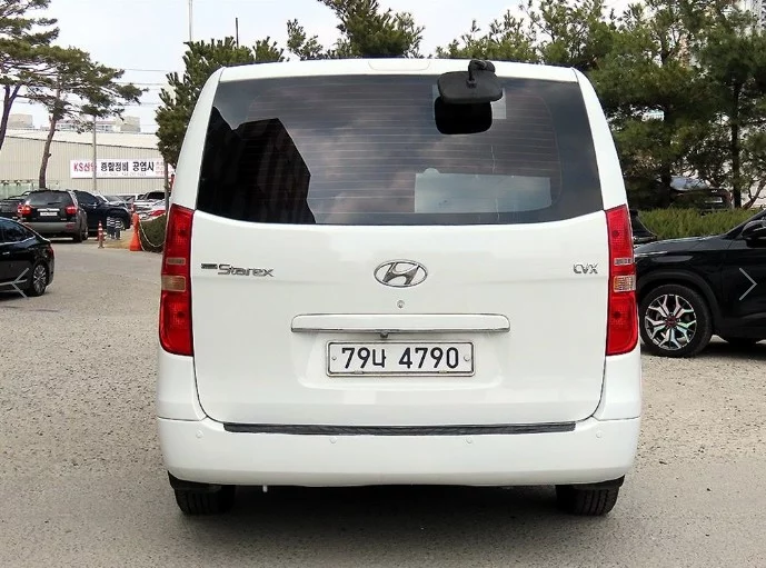 Hyundai Grand Starex