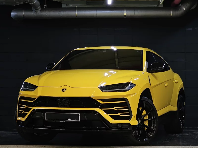 Lamborghini URUS