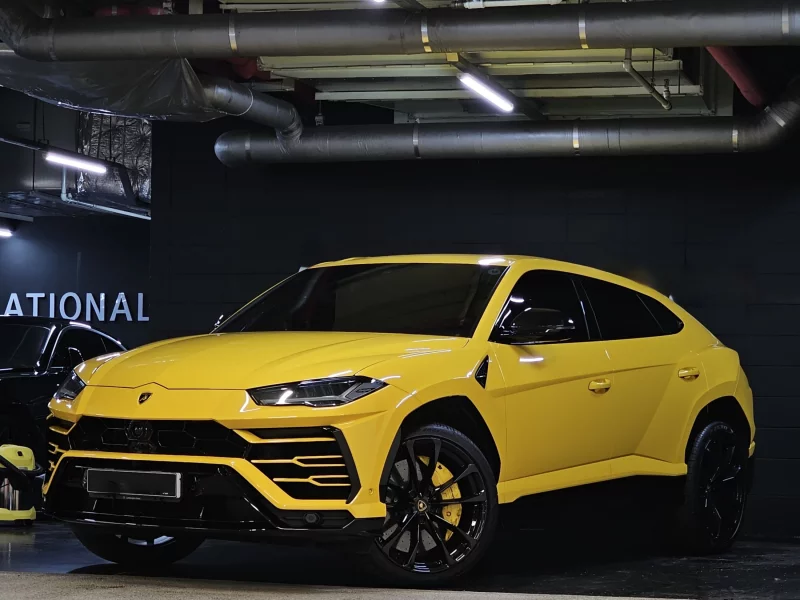 Lamborghini URUS
