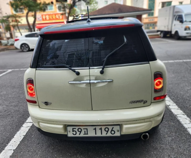 MINI Clubman