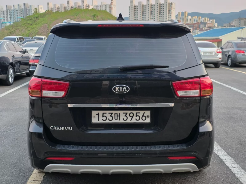 Kia Carnival