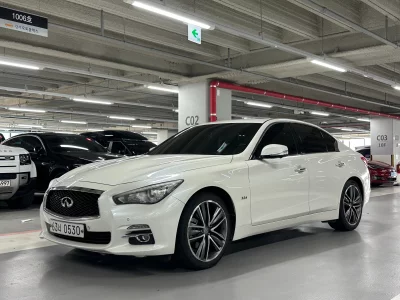 Infiniti Q50