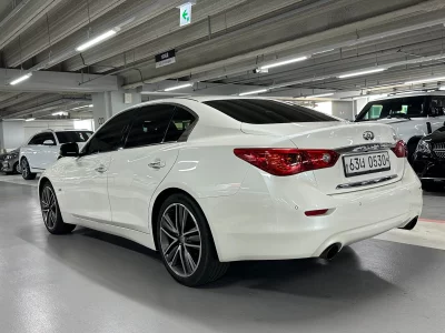 Infiniti Q50