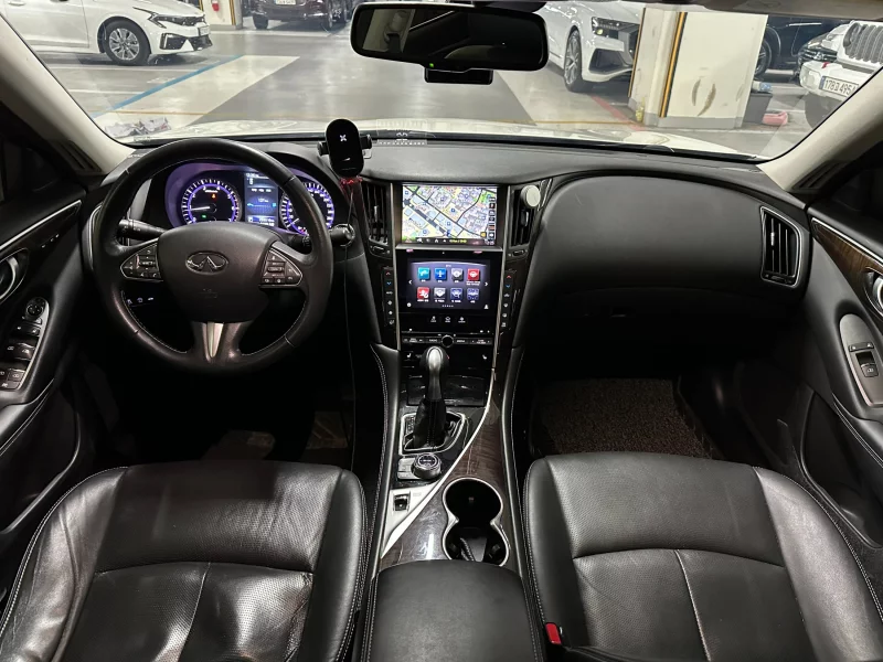 Infiniti Q50