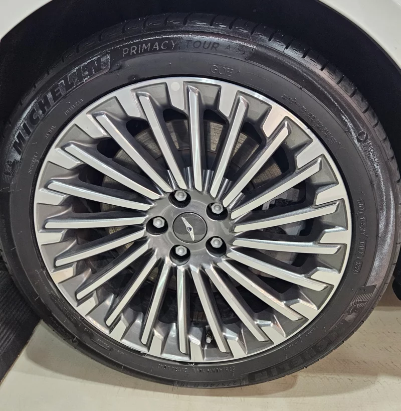 Genesis Electrified G80