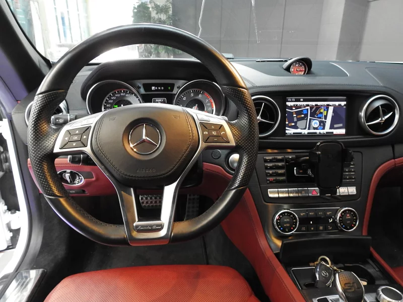 Mercedes-Benz SL-Class