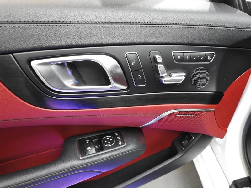 Mercedes-Benz SL-Class