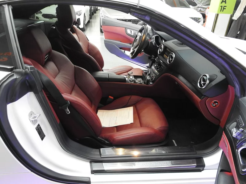 Mercedes-Benz SL-Class