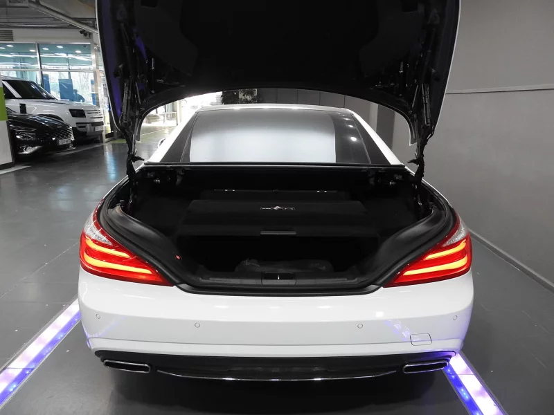 Mercedes-Benz SL-Class