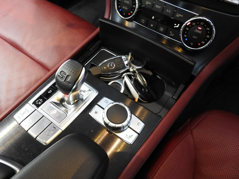 Mercedes-Benz SL-Class