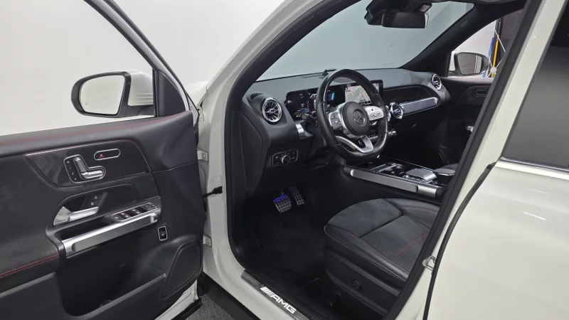 Mercedes-Benz GLB-Class