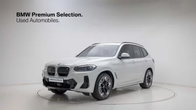 BMW iX3 2024
