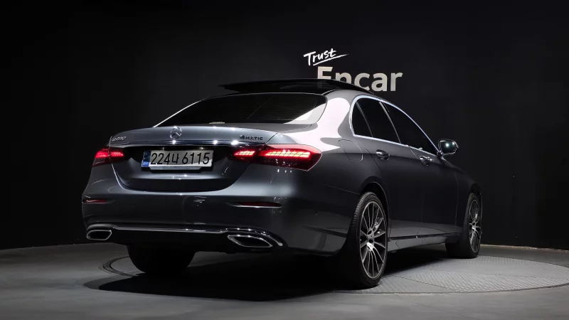 Mercedes-Benz E-Class