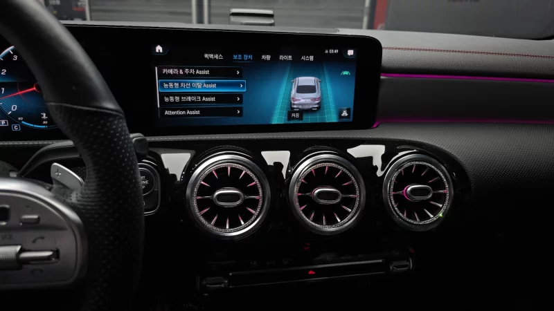 Mercedes-Benz CLA-Class