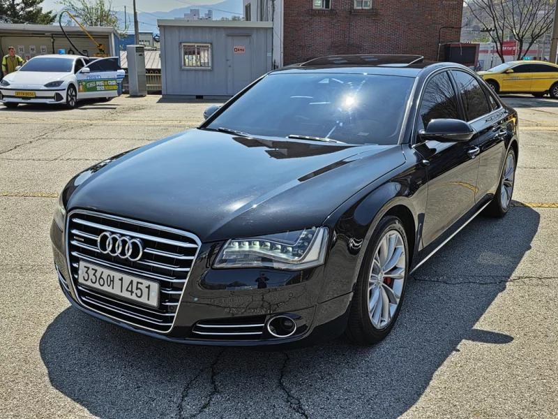 Audi A8