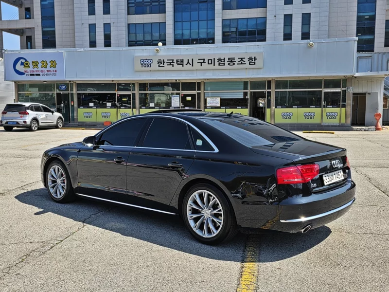 Audi A8