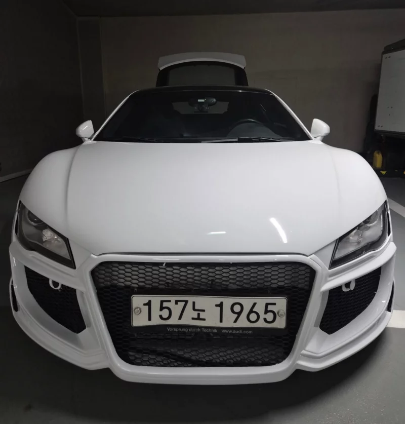 Audi R8
