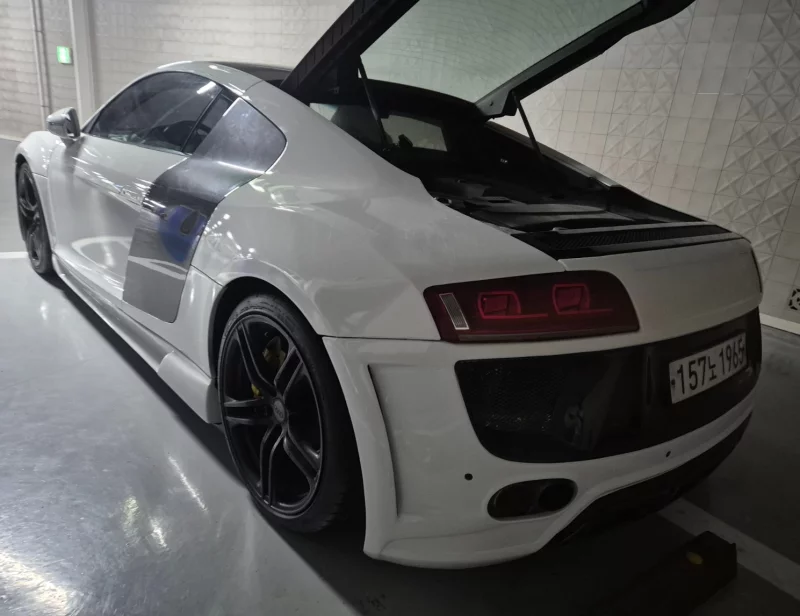 Audi R8
