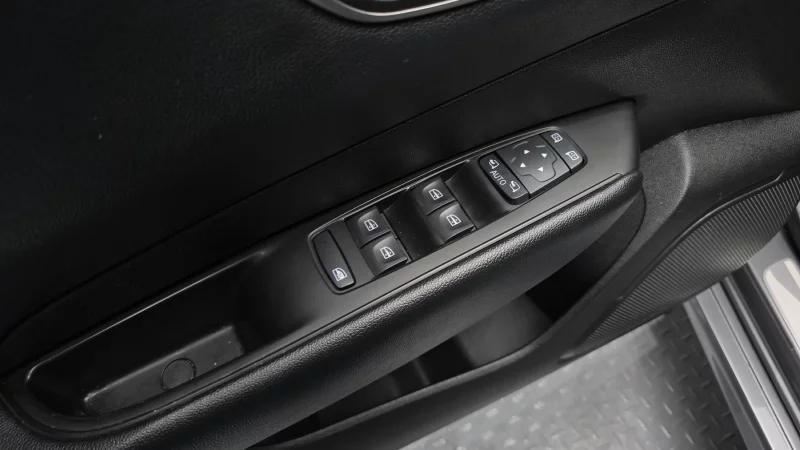 Renault SM6