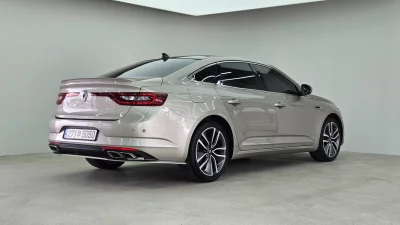 Renault SM6
