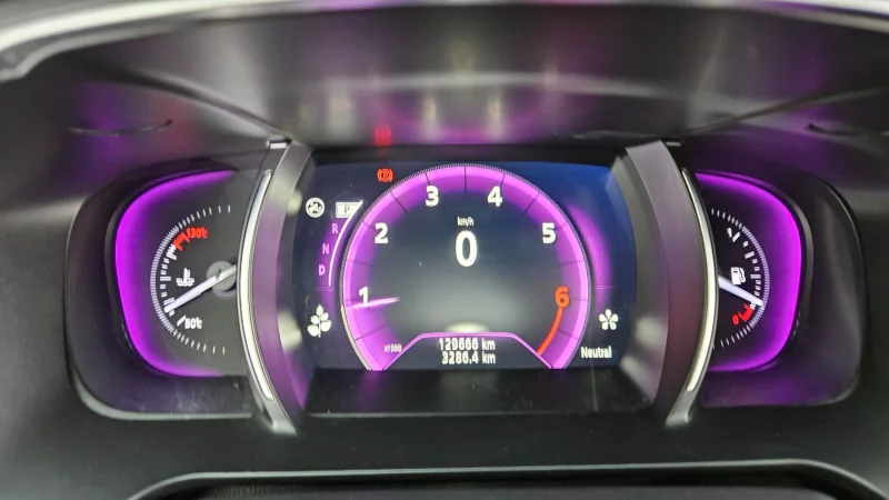 Renault SM6