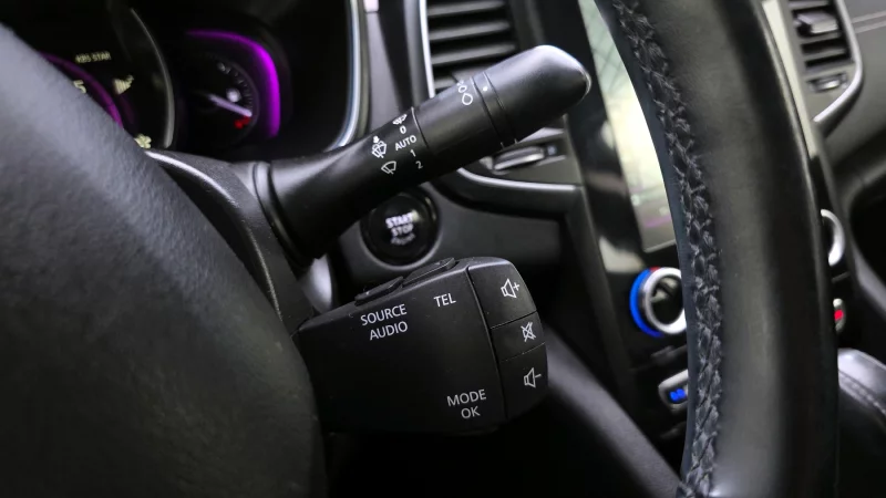 Renault SM6