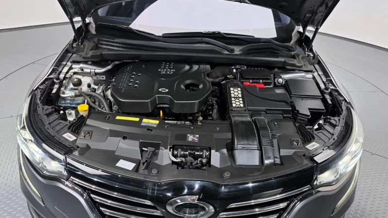 Renault SM6