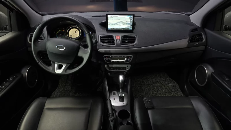 Renault SM3