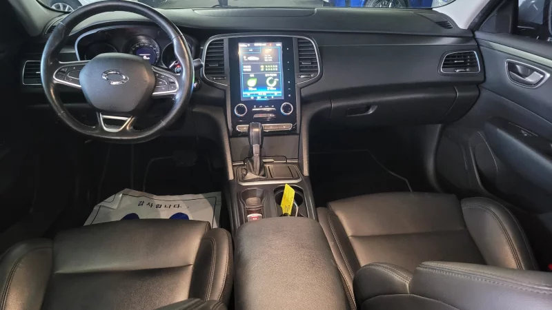 Renault SM6