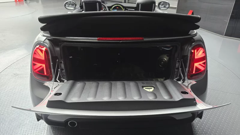 MINI Cooper Convertible