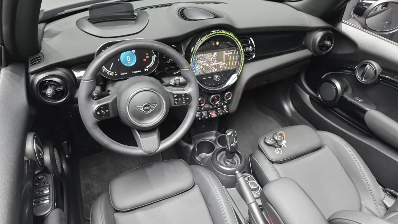 MINI Cooper Convertible