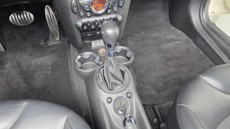 MINI Cooper Convertible