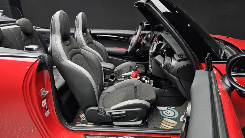 MINI Cooper Convertible