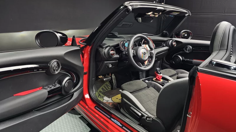 MINI Cooper Convertible