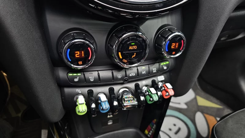 MINI Cooper Convertible