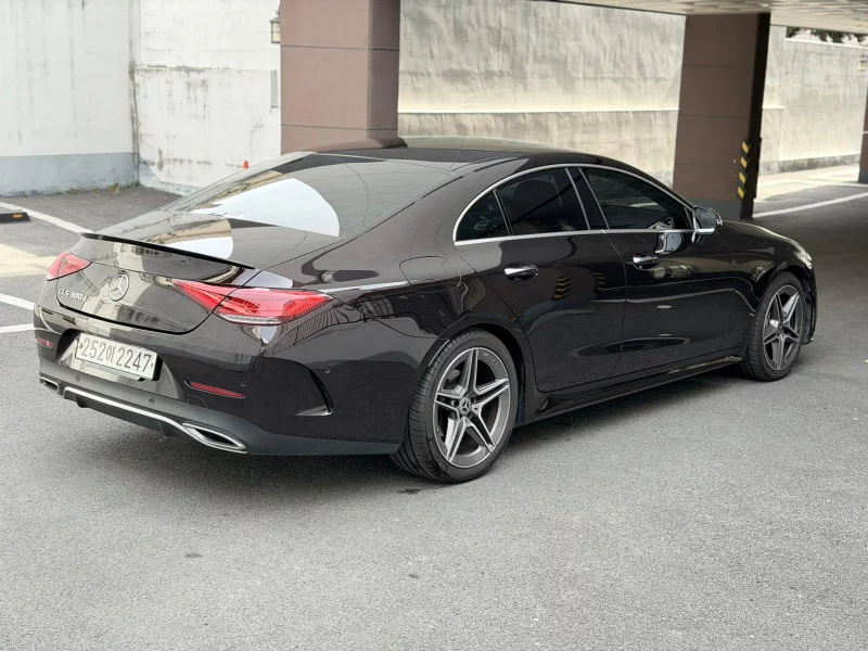 Mercedes-Benz CLS-Class