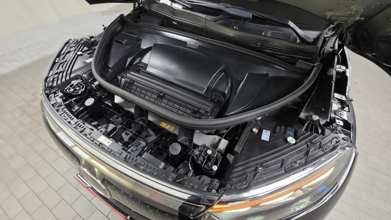 Mercedes-Benz EQS SUV