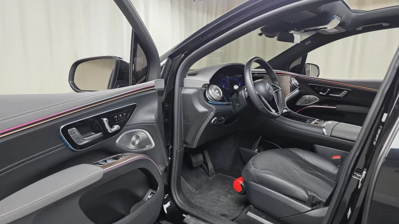 Mercedes-Benz EQS SUV