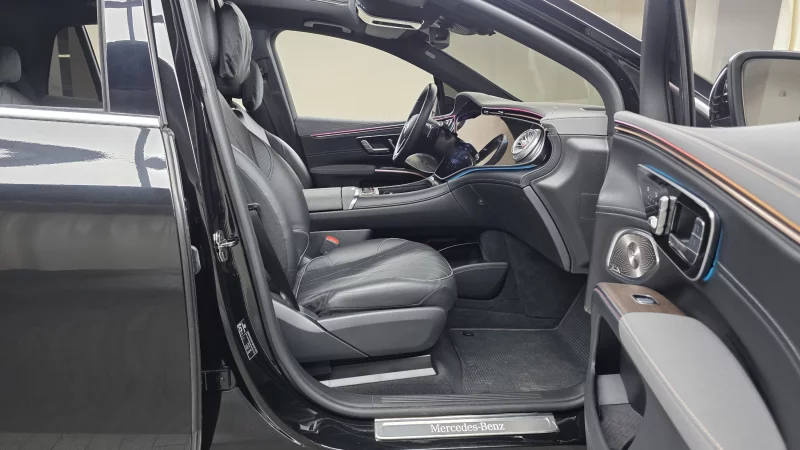 Mercedes-Benz EQS SUV