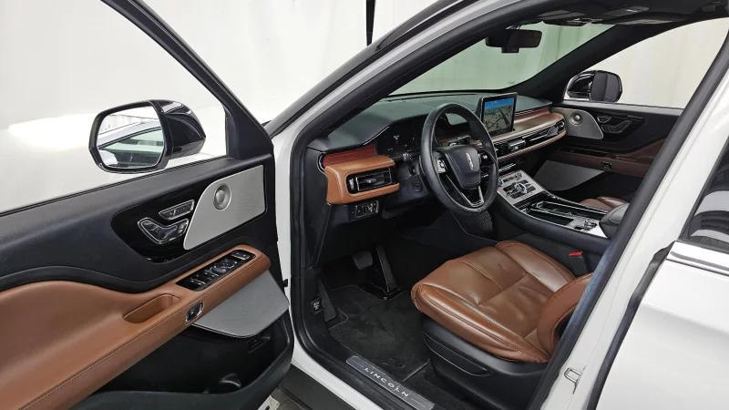 Lincoln Aviator