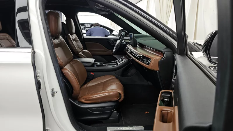 Lincoln Aviator