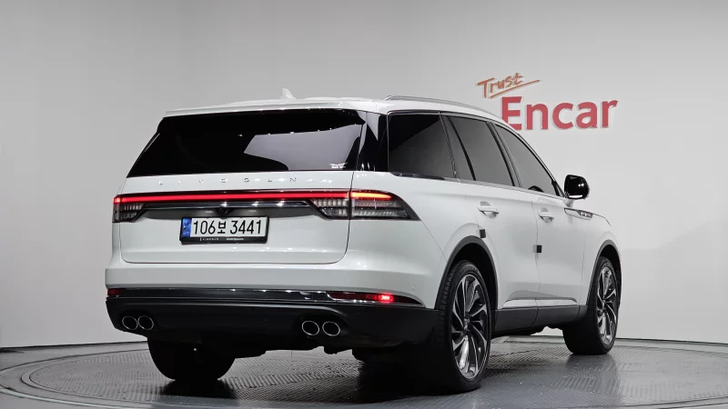 Lincoln Aviator