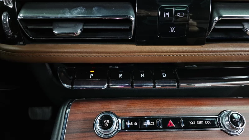 Lincoln Aviator
