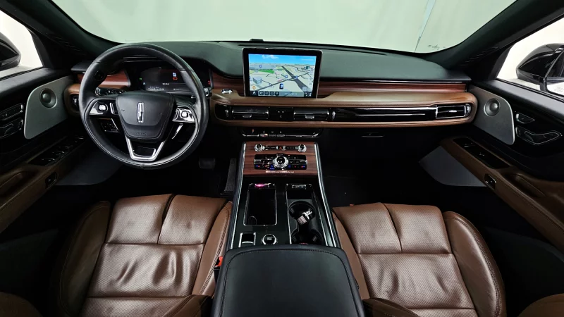 Lincoln Aviator