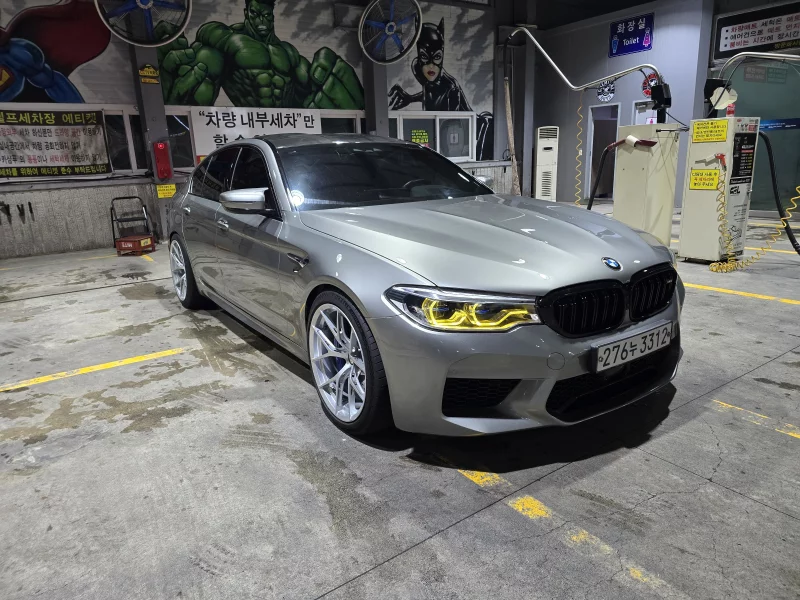 BMW M5